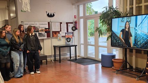 12882.jpg
